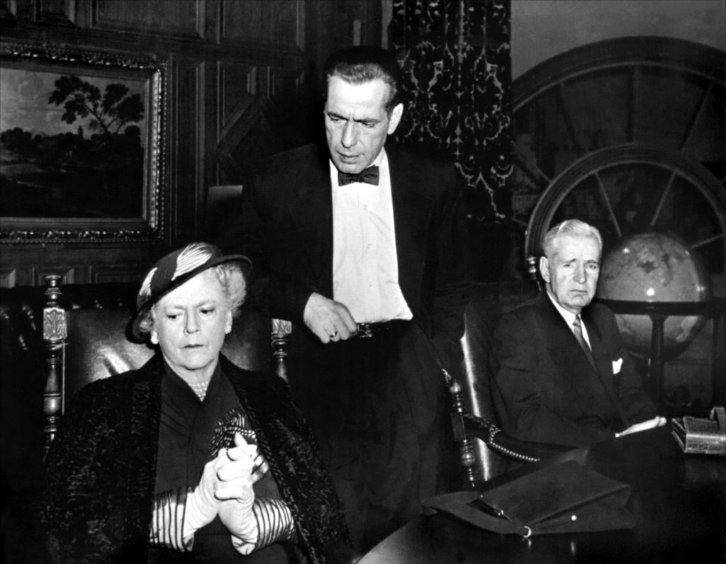 Ethel Barrymore gets an earful from Humphrey Bogart in DEADLINE- U.S.A.